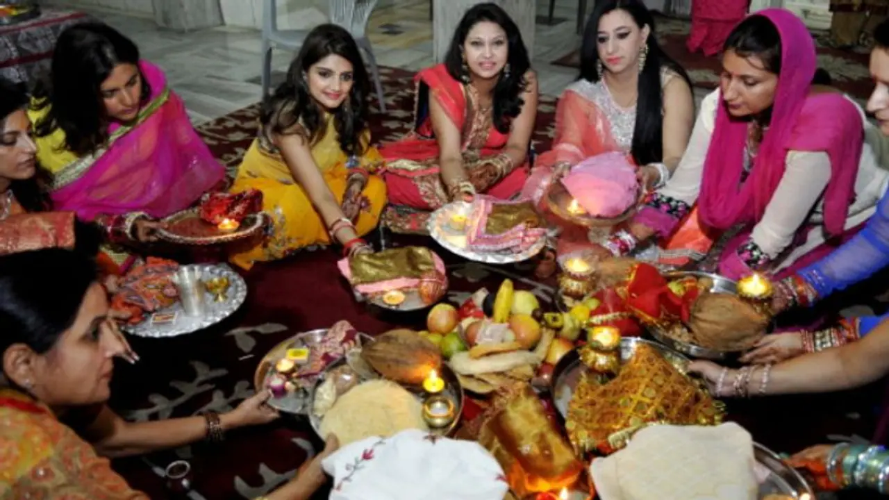 আজকের এই বিশেষ দিনে স্বামীর মঙ্গল কামনায় পালন করা হয় এই ব্রত আজকের এই বিশেষ দিনে স্বামীর মঙ্গল কামনায় পালন করা হয় এই ব্রত