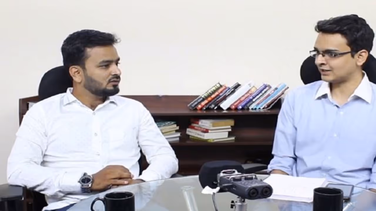 25 साल के लड़के ने छोड़ दी CA की जमी जमाई नौकरी, 1 साल में ऐसे बना लिए 10 करोड़ रुपए