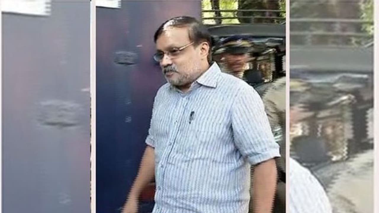 ടിഒ സൂരജിനെതിരെ വീണ്ടും അഴിമതിക്കേസ്; ചമ്രവട്ടം പാലത്തിന്റെ അപ്രോച്ച് റോഡുകൾക്ക് ടെണ്ടർ വിളിക്കാതെ കരാർ നൽകി ടിഒ സൂരജിനെതിരെ വീണ്ടും അഴിമതിക്കേസ്; ചമ്രവട്ടം പാലത്തിന്റെ അപ്രോച്ച് റോഡുകൾക്ക് ടെണ്ടർ വിളിക്കാതെ കരാർ നൽകി