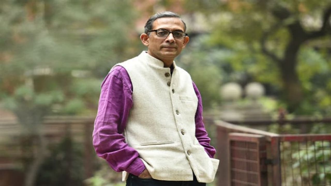 বন্ধু ছিলেন মোদী সরকারের মন্ত্রী, বিজেপি বিতর্কের মধ্যেই জানালেন অভিজিৎ বন্ধু ছিলেন মোদী সরকারের মন্ত্রী, বিজেপি বিতর্কের মধ্যেই জানালেন অভিজিৎ