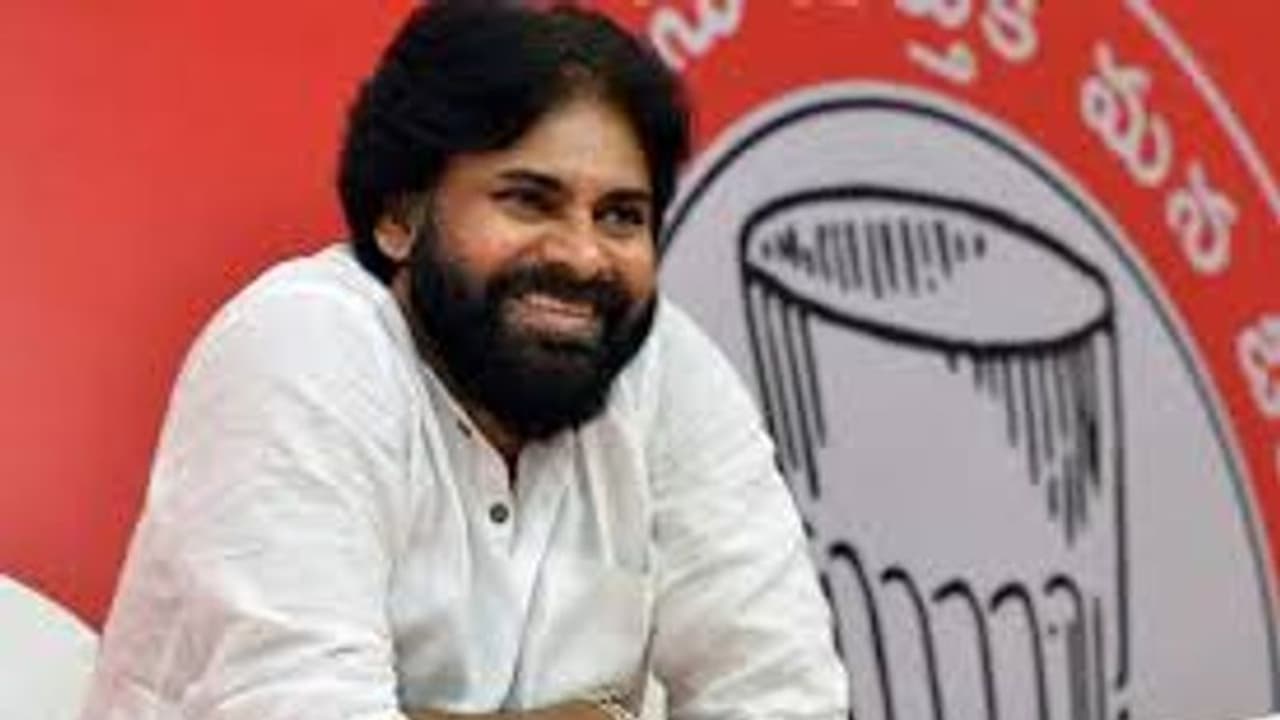 పంచాయతీ ఎన్నికల్లో జనసేన విజయం.. మార్పుకు గొప్ప సంకేతం : పవన్ కల్యాణ్ పంచాయతీ ఎన్నికల్లో జనసేన విజయం.. మార్పుకు గొప్ప సంకేతం : పవన్ కల్యాణ్