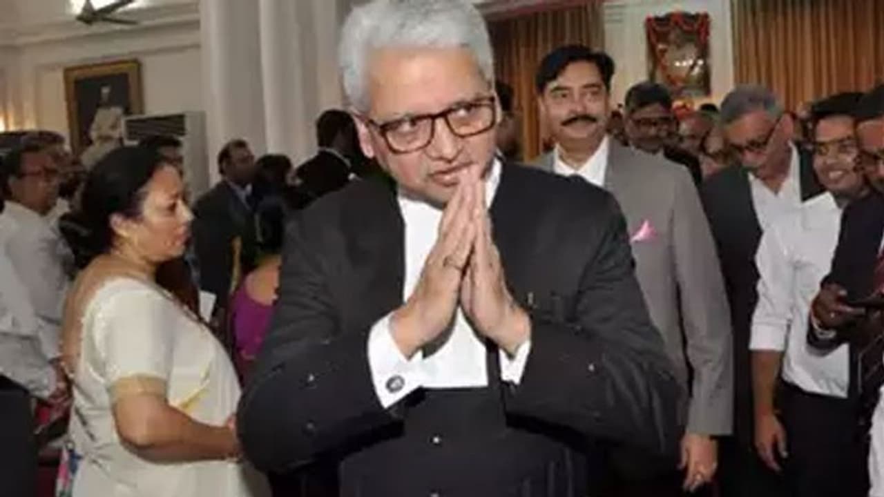 தலைமை நீதிபதிக்கு கொரோனா... அரசு மருத்துவமனையில் தீவிர சிகிச்சை..! தலைமை நீதிபதிக்கு கொரோனா... அரசு மருத்துவமனையில் தீவிர சிகிச்சை..!