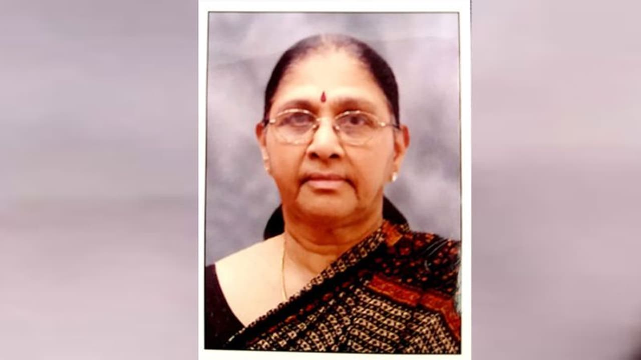 ప్రసాద్ గ్రూప్ అధినేత రమేష్ ప్రసాద్ కి సతీ వియోగం! ప్రసాద్ గ్రూప్ అధినేత రమేష్ ప్రసాద్ కి సతీ వియోగం!