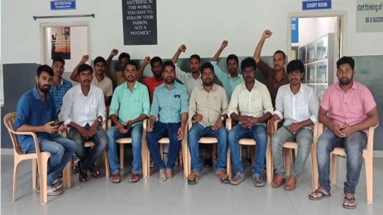 RTC Strike:ఓయూ విద్యార్థి సంఘాల మద్దతు...భారీ సభకు ఏర్పాట్లు RTC Strike:ఓయూ విద్యార్థి సంఘాల మద్దతు...భారీ సభకు ఏర్పాట్లు