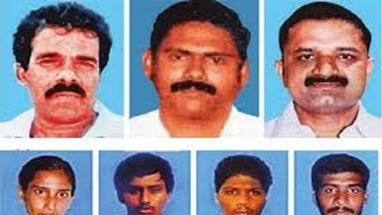 7 தமிழர்கள் விடுதலை எப்போது.? விசாரணை அறிக்கை வெளியே வரட்டும்.. ஆளுநர் செயலகம் அறிவிப்பு.. சிவி சண்முகம் தகவல் 7 தமிழர்கள் விடுதலை எப்போது.? விசாரணை அறிக்கை வெளியே வரட்டும்.. ஆளுநர் செயலகம் அறிவிப்பு.. சிவி சண்முகம் தகவல்