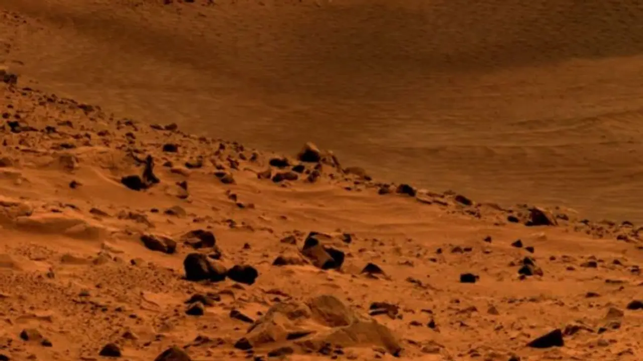 Did you know Iran's Hormuz Island people add soil to their food? Here's why