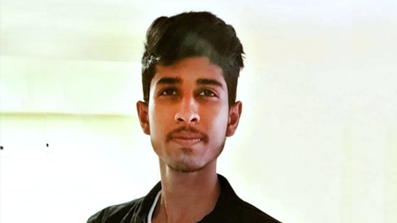 পুরনো প্রেমকে ফিরে পেতেই কি বর্তমান প্রেমের হত্যা, নিমতাকাণ্ডে মিলছে এমনই ইঙ্গিত পুরনো প্রেমকে ফিরে পেতেই কি বর্তমান প্রেমের হত্যা, নিমতাকাণ্ডে মিলছে এমনই ইঙ্গিত