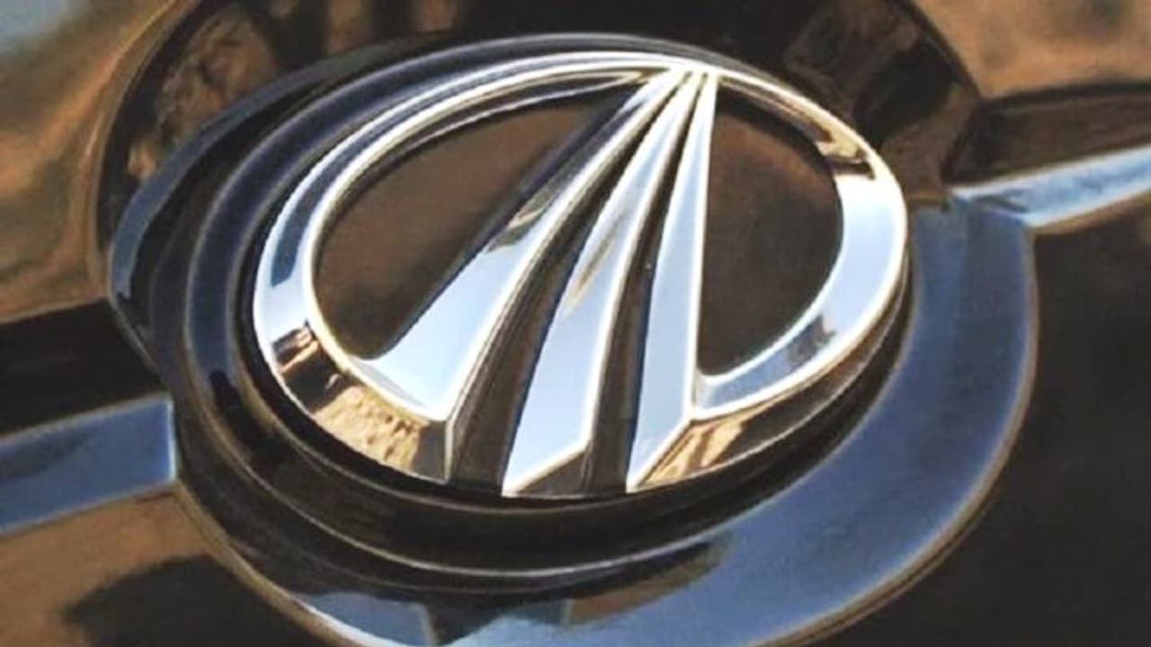 Mahindra XUV900 : മഹീന്ദ്ര XUV900 എസ്‌യുവി കൂപ്പെ ഇവി കൺസെപ്‌റ്റായി അവതരിപ്പിക്കും