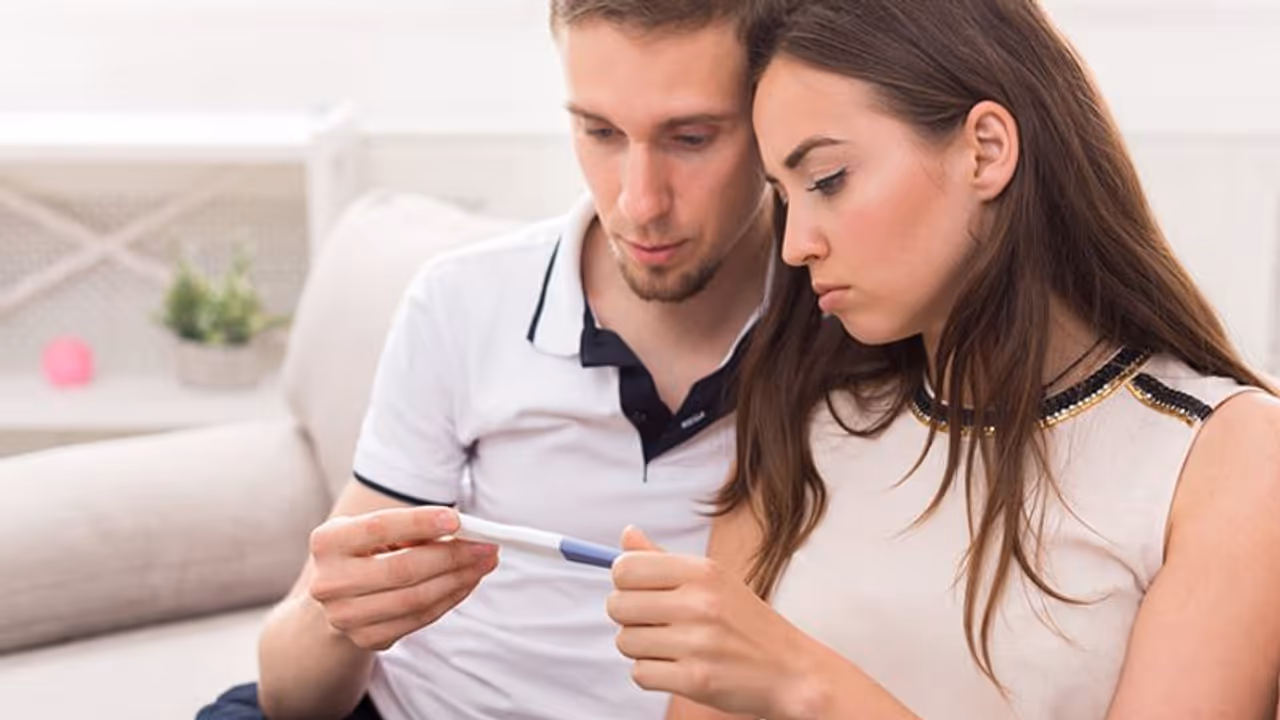 സെക്സ്; ഈ 4 കാര്യങ്ങൾ ശ്രദ്ധിച്ചാൽ അപ്രതീക്ഷിത ഗർഭധാരണം തടയാം സെക്സ്; ഈ 4 കാര്യങ്ങൾ ശ്രദ്ധിച്ചാൽ അപ്രതീക്ഷിത ഗർഭധാരണം തടയാം