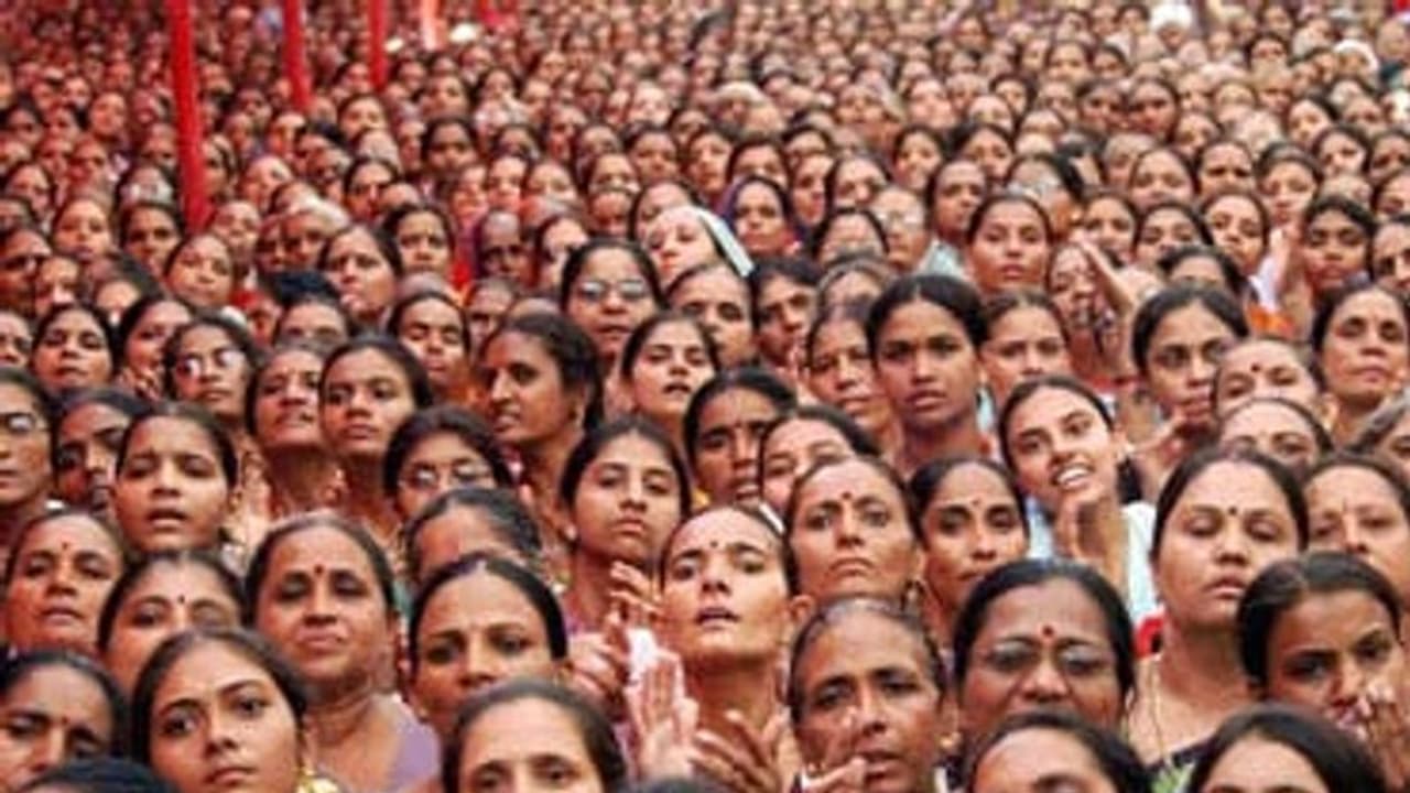 இந்திய பெண்கள் மனதுவைத்தால் நாளைக்கே பொருளாதாரம் சீராகும்...!! உலக நிதியம் அதிர்ச்சி தகவல்..!! இந்திய பெண்கள் மனதுவைத்தால் நாளைக்கே பொருளாதாரம் சீராகும்...!! உலக நிதியம் அதிர்ச்சி தகவல்..!!