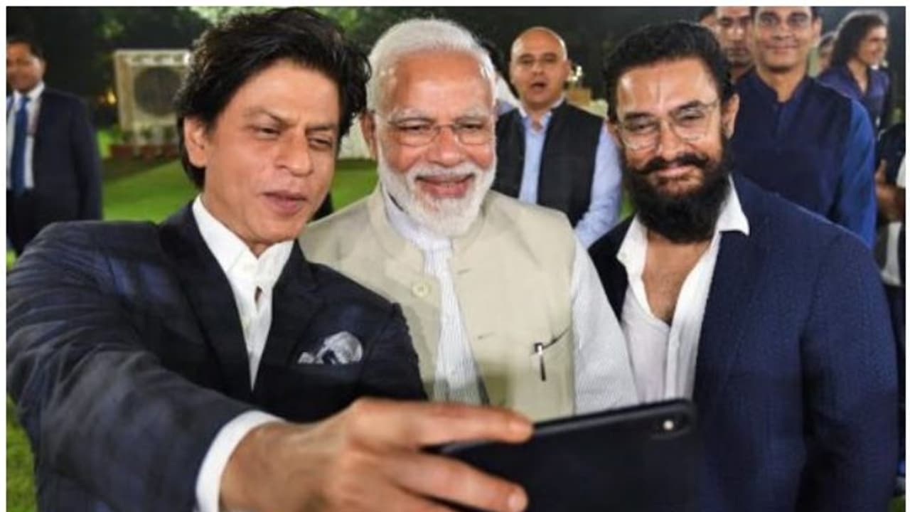 ബോളിവുഡ് സൂപ്പര് താരങ്ങളുമായി കൂടിക്കാഴ്ച നടത്തിയത് എന്തിന്; വിവരം പുറത്തുവിട്ട് പ്രധാനമന്ത്രി ബോളിവുഡ് സൂപ്പര് താരങ്ങളുമായി കൂടിക്കാഴ്ച നടത്തിയത് എന്തിന്; വിവരം പുറത്തുവിട്ട് പ്രധാനമന്ത്രി