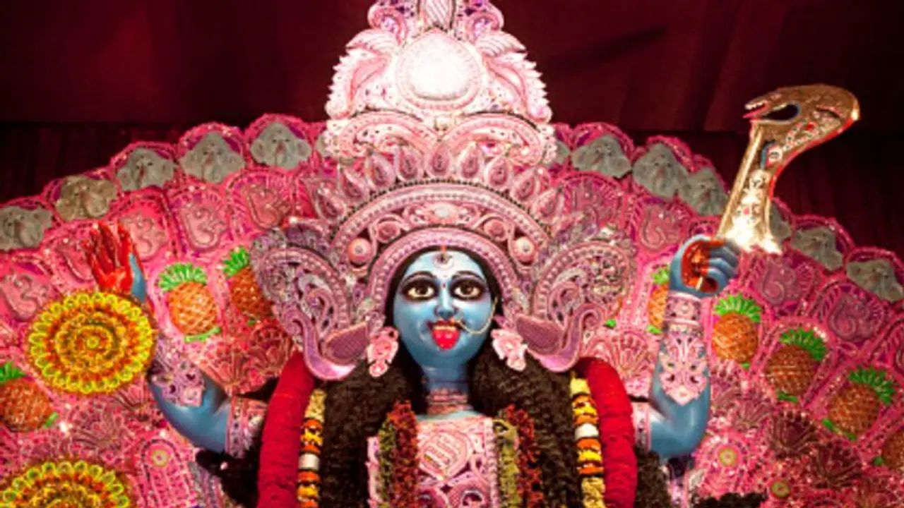 জেনে নিন এই বছরের শ্রীশ্রীশ্যামা পুজোর নির্ঘন্ট