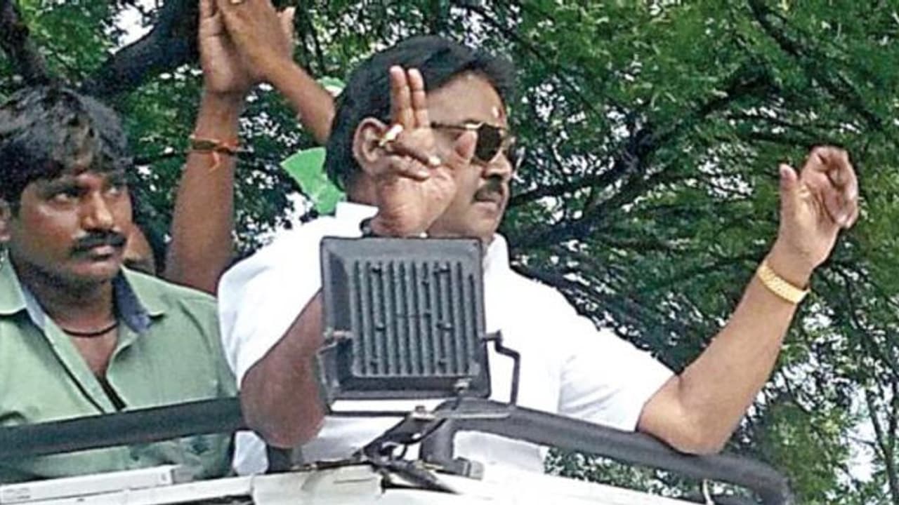 அது நடக்கணும்னா அதிமுக கூட்டணிக்கு ஓட்டு போடுங்க..! விஜயகாந்த் அதிரடி..! அது நடக்கணும்னா அதிமுக கூட்டணிக்கு ஓட்டு போடுங்க..! விஜயகாந்த் அதிரடி..!