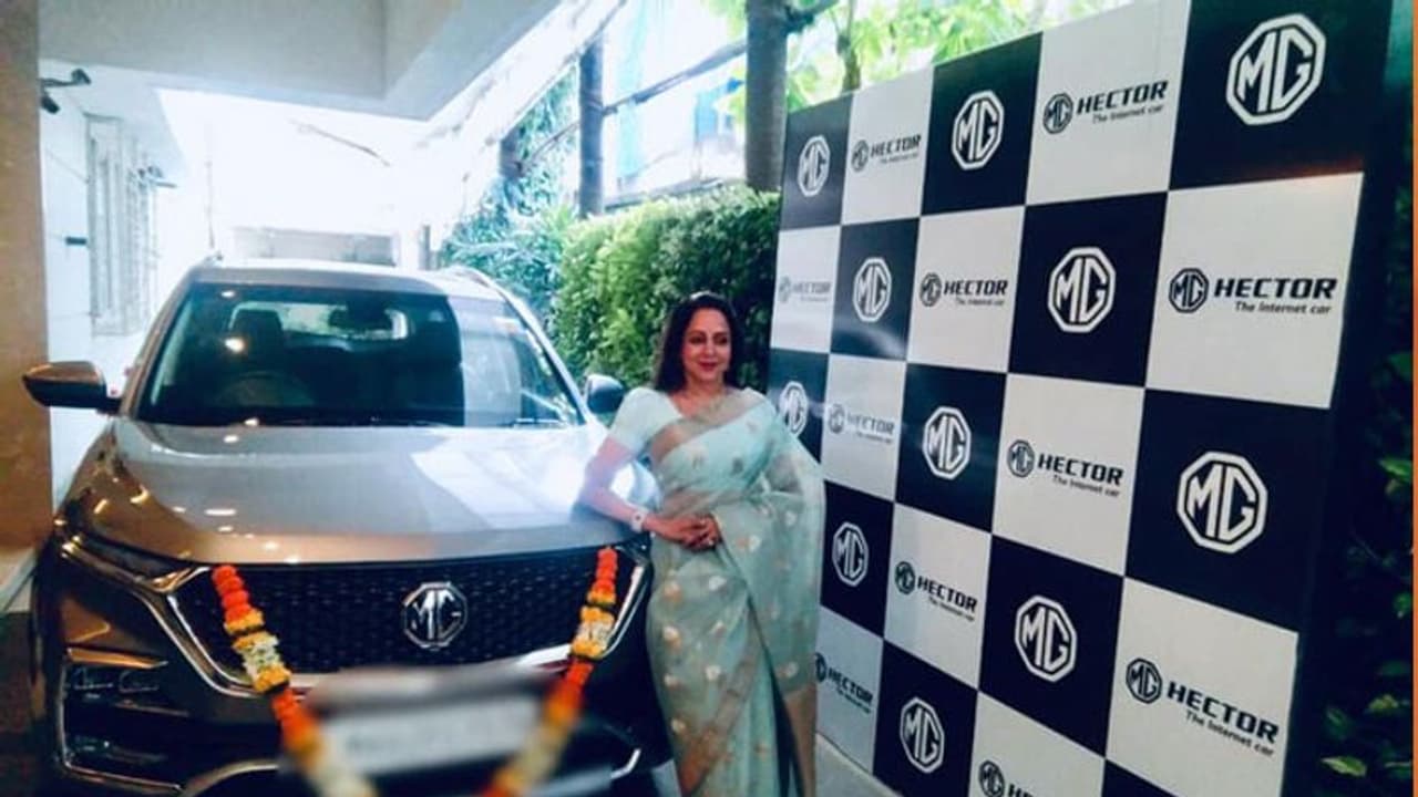 ఎస్యూవీ కంపాక్ట్ ఎంజీపై మనసు పడ్డ డ్రీమ్ గర్ల్ ఎస్యూవీ కంపాక్ట్ ఎంజీపై మనసు పడ్డ డ్రీమ్ గర్ల్