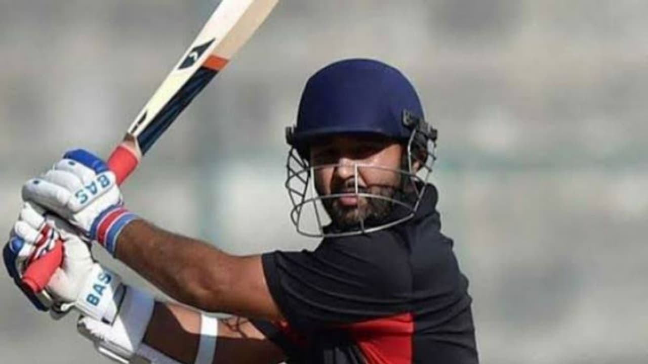 படுகேவலமா சொதப்பிய தவான்.. அடித்து நொறுக்கிய பார்த்திவ் படேல்.. அரையிறுதியில் குஜராத் படுகேவலமா சொதப்பிய தவான்.. அடித்து நொறுக்கிய பார்த்திவ் படேல்.. அரையிறுதியில் குஜராத்