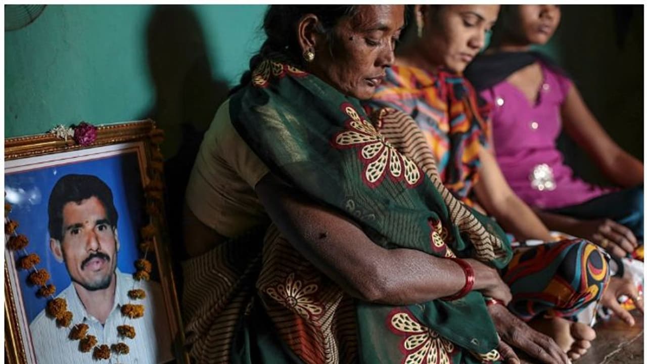 കർഷക ആത്മഹത്യകൾ മഹാരാഷ്ട്ര തെരഞ്ഞെടുപ്പിൽ ചർച്ചയാകാതെ പോയത് എന്തുകൊണ്ട്..? കർഷക ആത്മഹത്യകൾ മഹാരാഷ്ട്ര തെരഞ്ഞെടുപ്പിൽ ചർച്ചയാകാതെ പോയത് എന്തുകൊണ്ട്..?