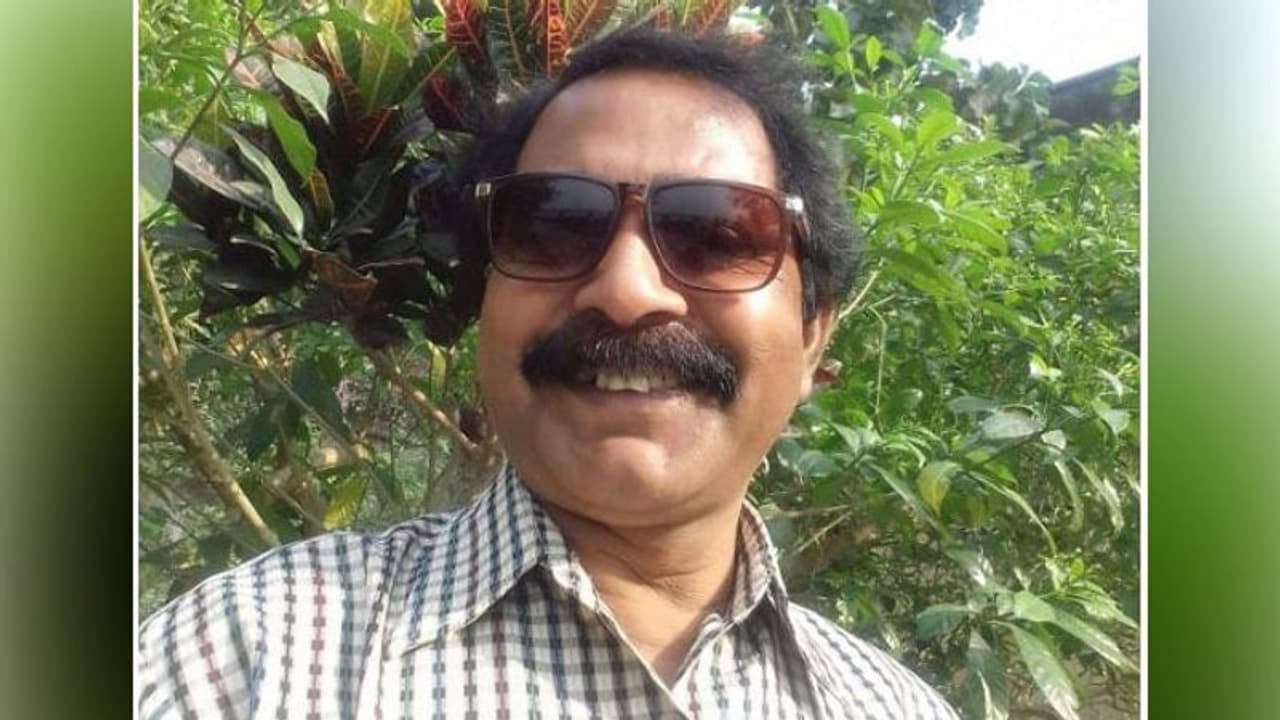 স্ত্রীর সঙ্গে পরকীয়া, সিপিএম নেতার মাথা কেটে অজয়ের চরে পুঁতে দিল স্বামী স্ত্রীর সঙ্গে পরকীয়া, সিপিএম নেতার মাথা কেটে অজয়ের চরে পুঁতে দিল স্বামী