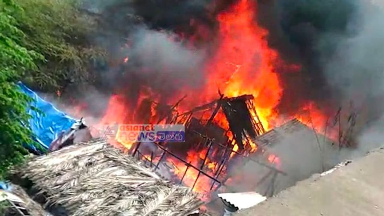 హైద్రాబాద్ టైర్ల గోడౌన్లో అగ్ని ప్రమాదం హైద్రాబాద్ టైర్ల గోడౌన్లో అగ్ని ప్రమాదం
