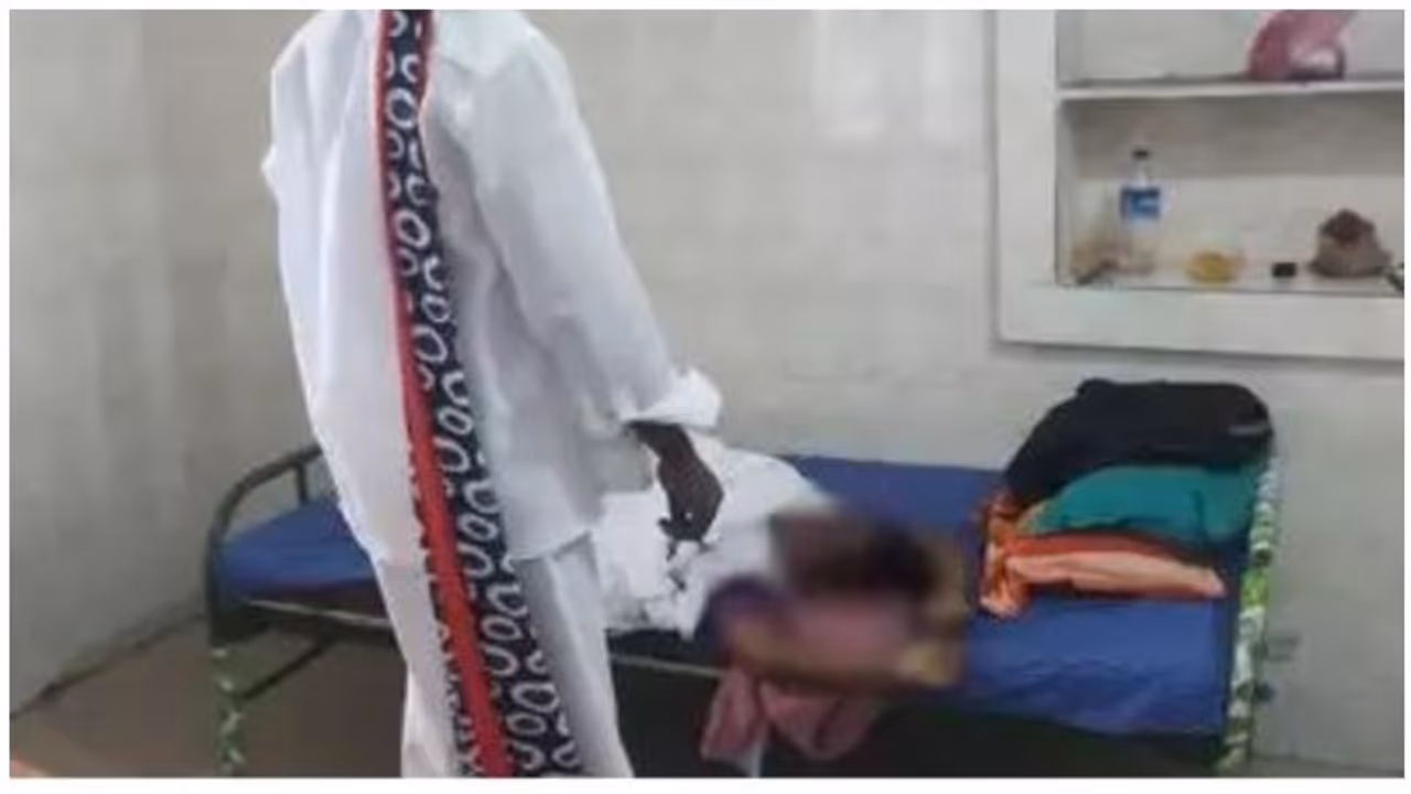 குழந்தையும் வேண்டாம் குடும்பமும் வேண்டாம்.. கள்ளக்காதலே முக்கியம்...! லாட்ஜில் ரூம் போட்டு காதல் ஜோடி தற்கொலை...!