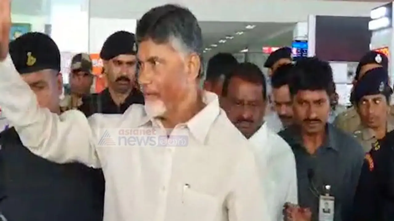 ఒక్క రోజు దీక్షకు రూ. 10 కోట్లా?: బాబు దీక్షపై హైకోర్టు ఆశ్చర్యం ఒక్క రోజు దీక్షకు రూ. 10 కోట్లా?: బాబు దీక్షపై హైకోర్టు ఆశ్చర్యం