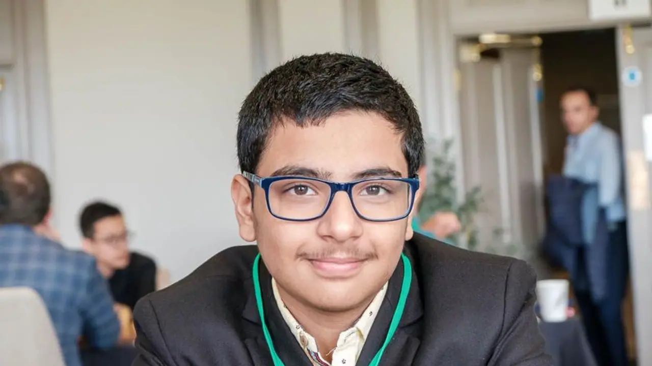 Chess Olympiad: இந்தியா ஓபன் பி அணிக்கு பதக்கம் உறுதி! முதலிடத்தில் இருந்த மகளிர் ஏ அணி இறுதிச்சுற்றில் தோல்வி