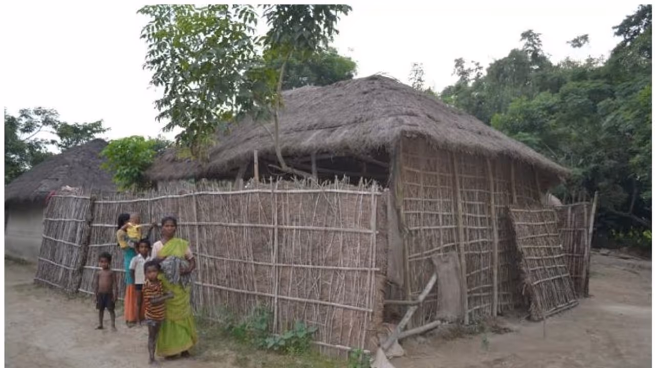 ഇന്ത്യക്കു നടുവിൽ മുസ്ലിങ്ങളില്ലാത്ത ഒരു 'പാകിസ്ഥാൻ', പേര് ശാപമെന്ന് ആ നാട്ടുകാർ ഇന്ത്യക്കു നടുവിൽ മുസ്ലിങ്ങളില്ലാത്ത ഒരു 'പാകിസ്ഥാൻ', പേര് ശാപമെന്ന് ആ നാട്ടുകാർ