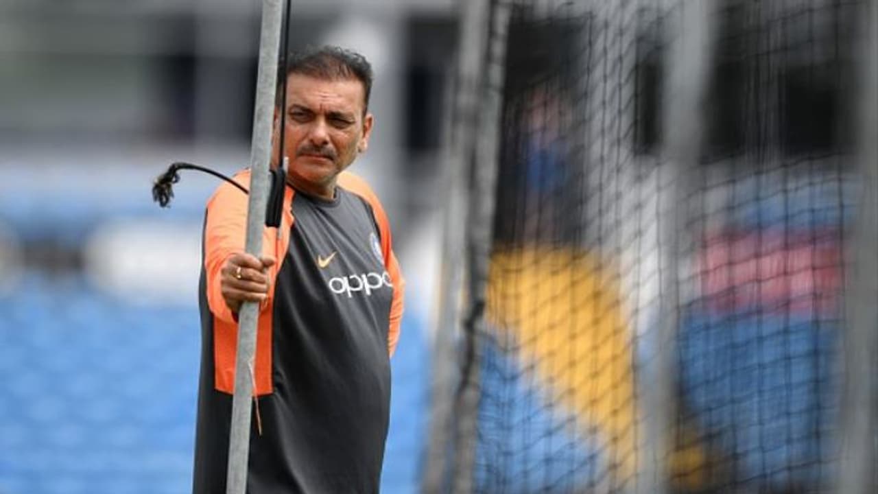 పిచ్ ఏదైనా కానీ డోంట్ కేర్, రోహిత్ డిఫరెంట్ క్లాస్: రవిశాస్త్రి పిచ్ ఏదైనా కానీ డోంట్ కేర్, రోహిత్ డిఫరెంట్ క్లాస్: రవిశాస్త్రి