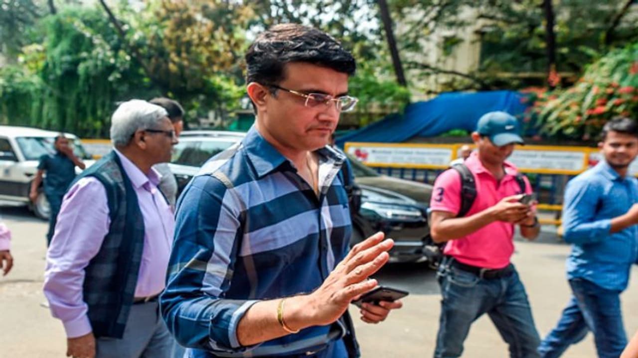 বিসিসিআই সভাপতির প্রথম পদক্ষেপ, বাংলাদেশ ক্রিকেট বোর্ডের সঙ্গে কথা বলতে পারেন সৌরভ বিসিসিআই সভাপতির প্রথম পদক্ষেপ, বাংলাদেশ ক্রিকেট বোর্ডের সঙ্গে কথা বলতে পারেন সৌরভ