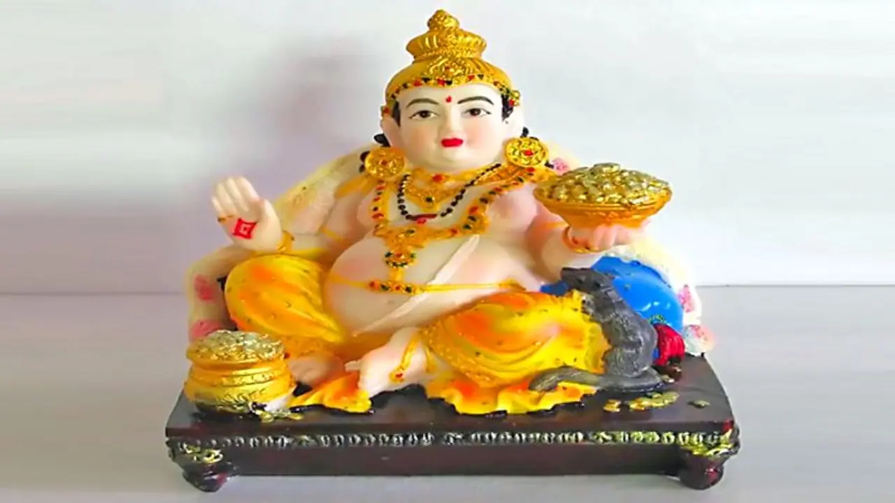 धनतेरस या दीपावली पर घर लाएं इन 10 में से कोई भी 1 चीज, चमक सकती है आपकी किस्मत धनतेरस या दीपावली पर घर लाएं इन 10 में से कोई भी 1 चीज, चमक सकती है आपकी किस्मत