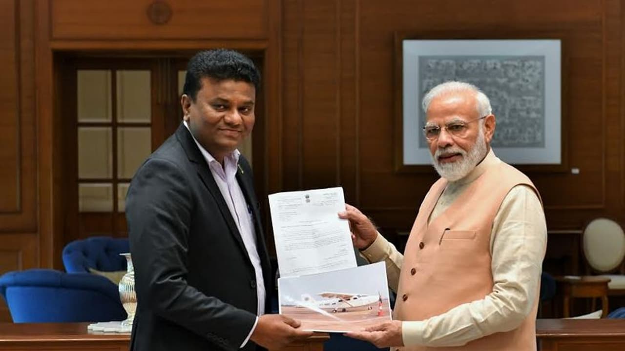 ಲಘು ವಿಮಾನದ ಮಾದರಿಯ ನಿರ್ಮಿಸಿದ್ದವಗೆ ಮೋದಿ ನೆರವು ಲಘು ವಿಮಾನದ ಮಾದರಿಯ ನಿರ್ಮಿಸಿದ್ದವಗೆ ಮೋದಿ ನೆರವು