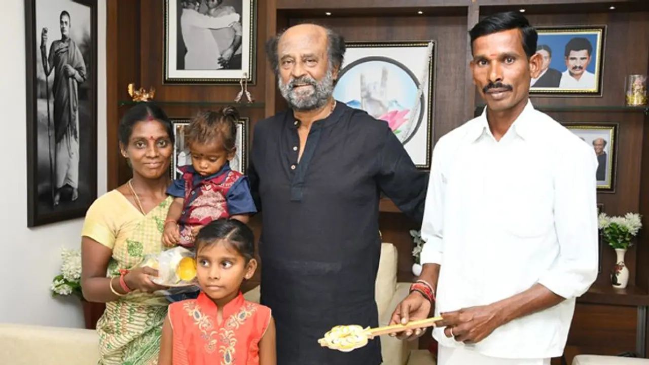 50 से ज्यादा मारे गए थे लोग, अब साउथ के इस सुपरस्टार ने पीड़ितों के परिवार को दिया लाखों का घर 50 से ज्यादा मारे गए थे लोग, अब साउथ के इस सुपरस्टार ने पीड़ितों के परिवार को दिया लाखों का घर