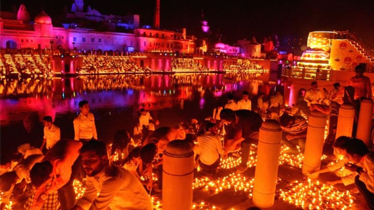 अयोध्या दीपोत्सव महोत्सव को मिला राज्य मेले का दर्जा, CM योगी देंगे 373.69 करोड़ रुपए की सौगात अयोध्या दीपोत्सव महोत्सव को मिला राज्य मेले का दर्जा, CM योगी देंगे 373.69 करोड़ रुपए की सौगात