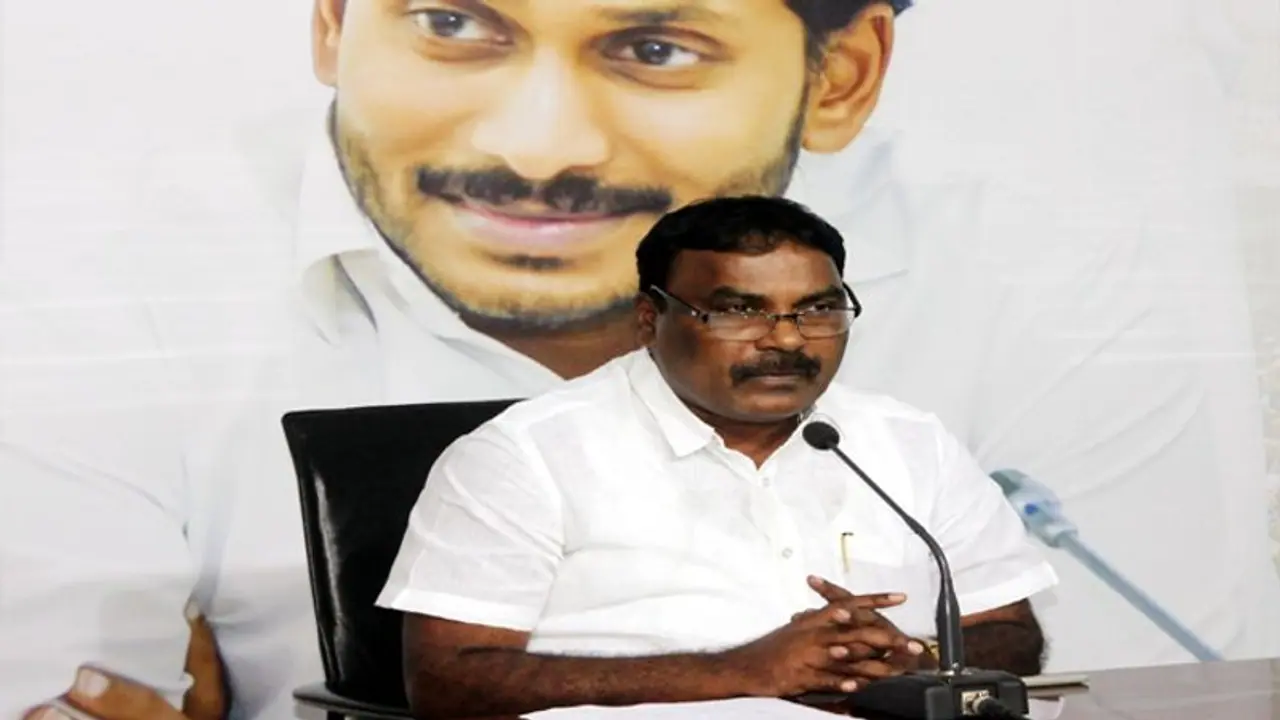 దళిత ఎంపీ సురేశ్పై దాడి... చంద్రబాబు కుట్ర ఏమిటంటే...: మేరుగు నాగార్జున దళిత ఎంపీ సురేశ్పై దాడి... చంద్రబాబు కుట్ర ఏమిటంటే...: మేరుగు నాగార్జున