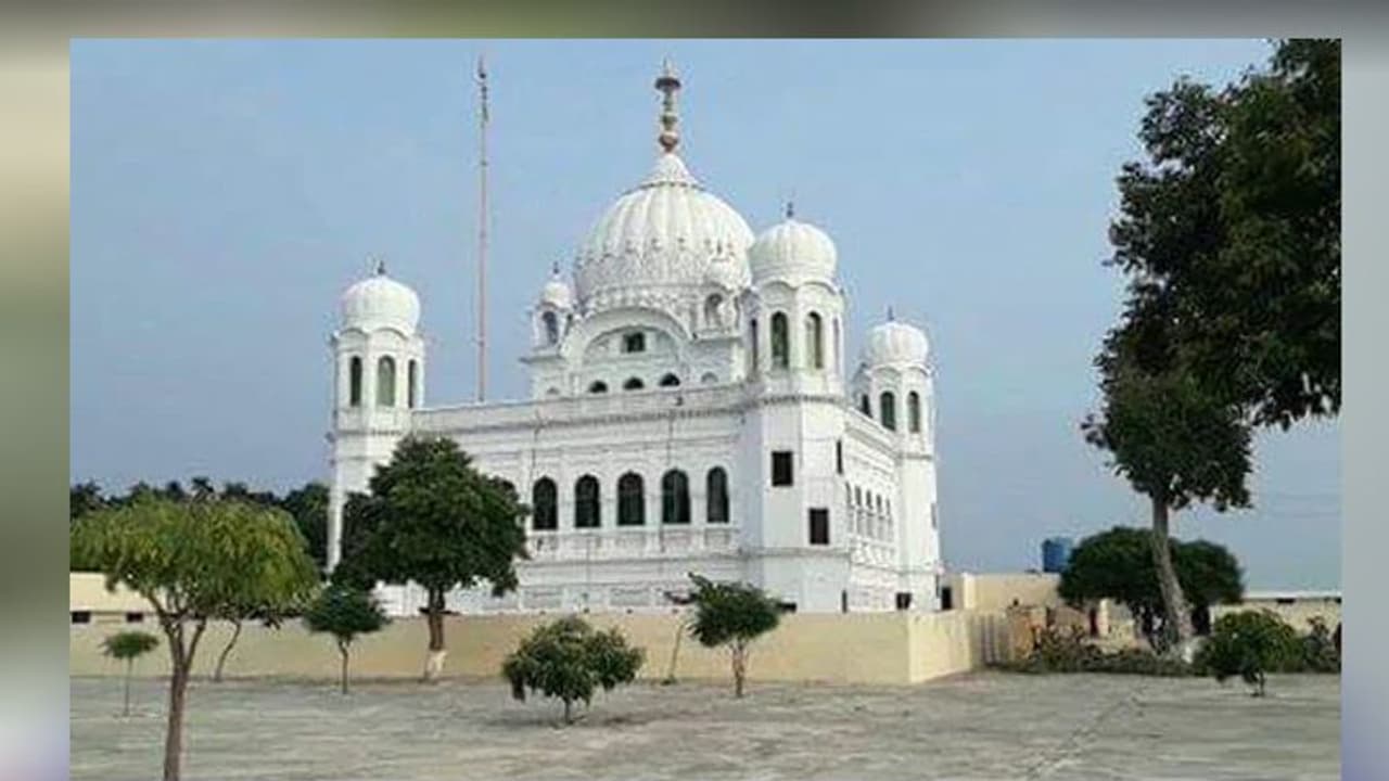 ভারতীয় পুণ্যার্থীদের জন্য বড় ঘোষণা, পাকিস্তানে প্রবেশে লাগবে না পাসপোর্টও ভারতীয় পুণ্যার্থীদের জন্য বড় ঘোষণা, পাকিস্তানে প্রবেশে লাগবে না পাসপোর্টও