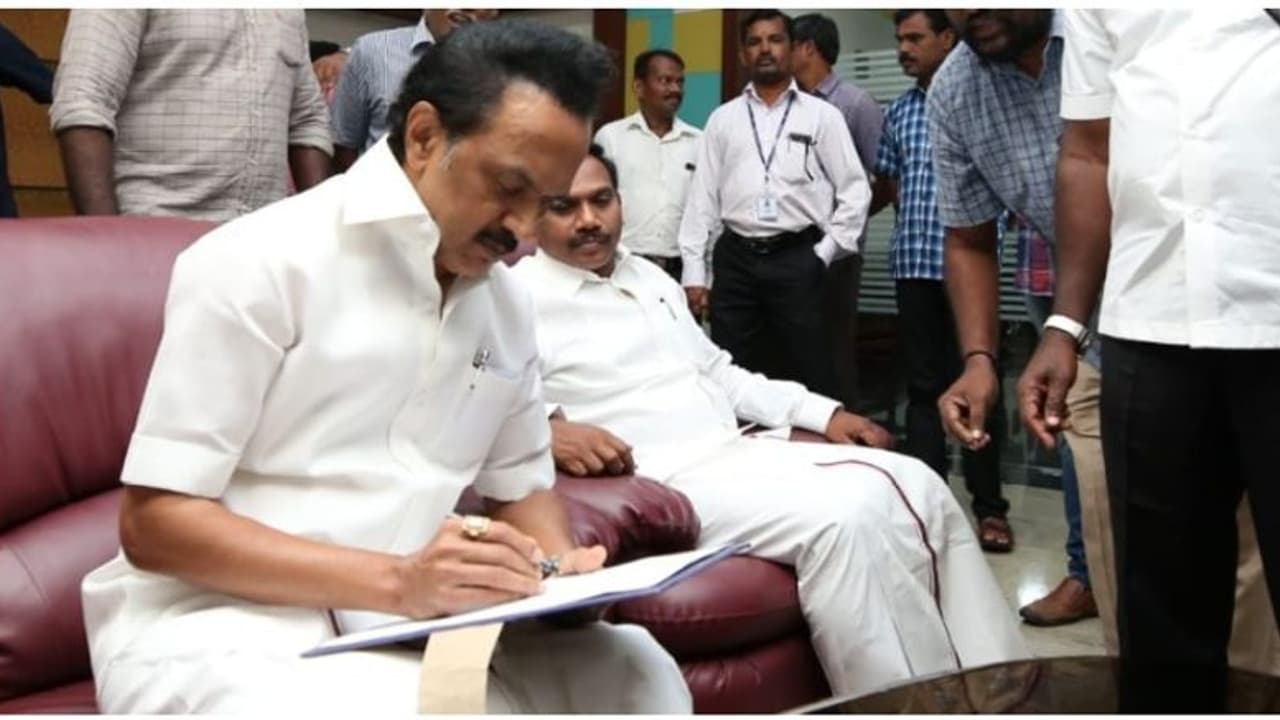 நமது உழைப்பு வீண்போகாது... உடன் பிறப்புகளை தேற்றும் மு.க.ஸ்டாலின்..! நமது உழைப்பு வீண்போகாது... உடன் பிறப்புகளை தேற்றும் மு.க.ஸ்டாலின்..!