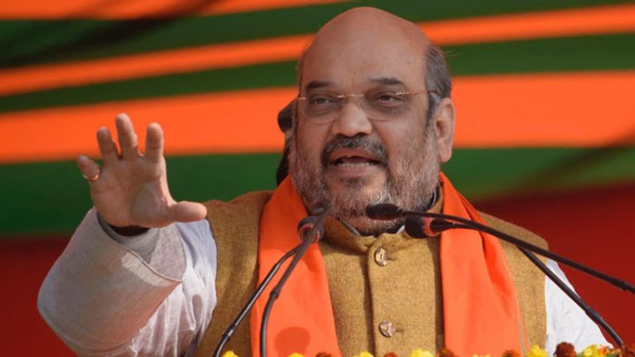 ராணுவ வீரர்கள் இனி ஆண்டுக்கு 100 நாட்கள் குடும்பத்தினருடன் தங்கலாம் ! அசத்திய அமித்ஷா !! ராணுவ வீரர்கள் இனி ஆண்டுக்கு 100 நாட்கள் குடும்பத்தினருடன் தங்கலாம் ! அசத்திய அமித்ஷா !!