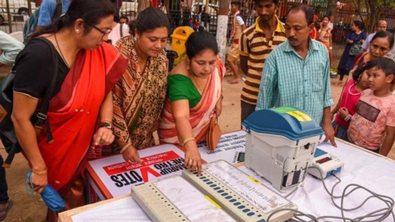 Haryana Election 2019: हरियाणा में इन पांच बूथों पर दोबारा हुए मतदान Haryana Election 2019: हरियाणा में इन पांच बूथों पर दोबारा हुए मतदान