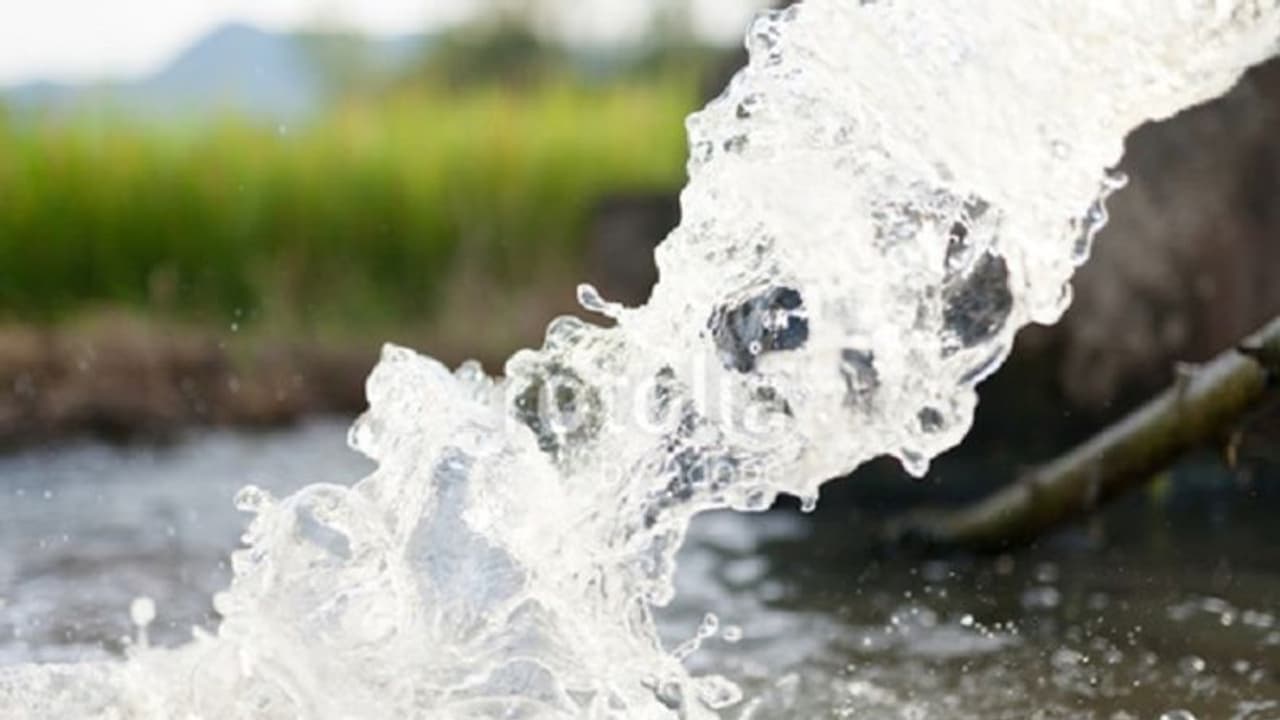 'ಜಾಕ್ವೆಲ್ ನನ್ನ ಸಮಾಧಿ ಮೇಲೆ ಅಳವಡಿಸಿ': ಕುಡಿಯುವ ನೀರಿನಲ್ಲೂ ಕೈ ಶಾಸಕನ ರಾಜಕೀಯ..! 'ಜಾಕ್ವೆಲ್ ನನ್ನ ಸಮಾಧಿ ಮೇಲೆ ಅಳವಡಿಸಿ': ಕುಡಿಯುವ ನೀರಿನಲ್ಲೂ ಕೈ ಶಾಸಕನ ರಾಜಕೀಯ..!