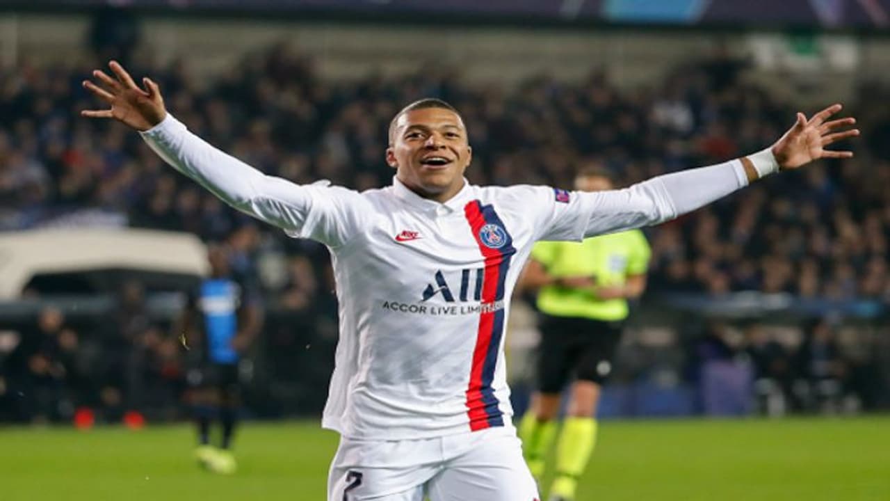 মেসিকে টেক্কা দিয়ে ইউয়েফা চ্যাম্পিয়ন্স লিগে নতুন ইতিহাস এমবাপের