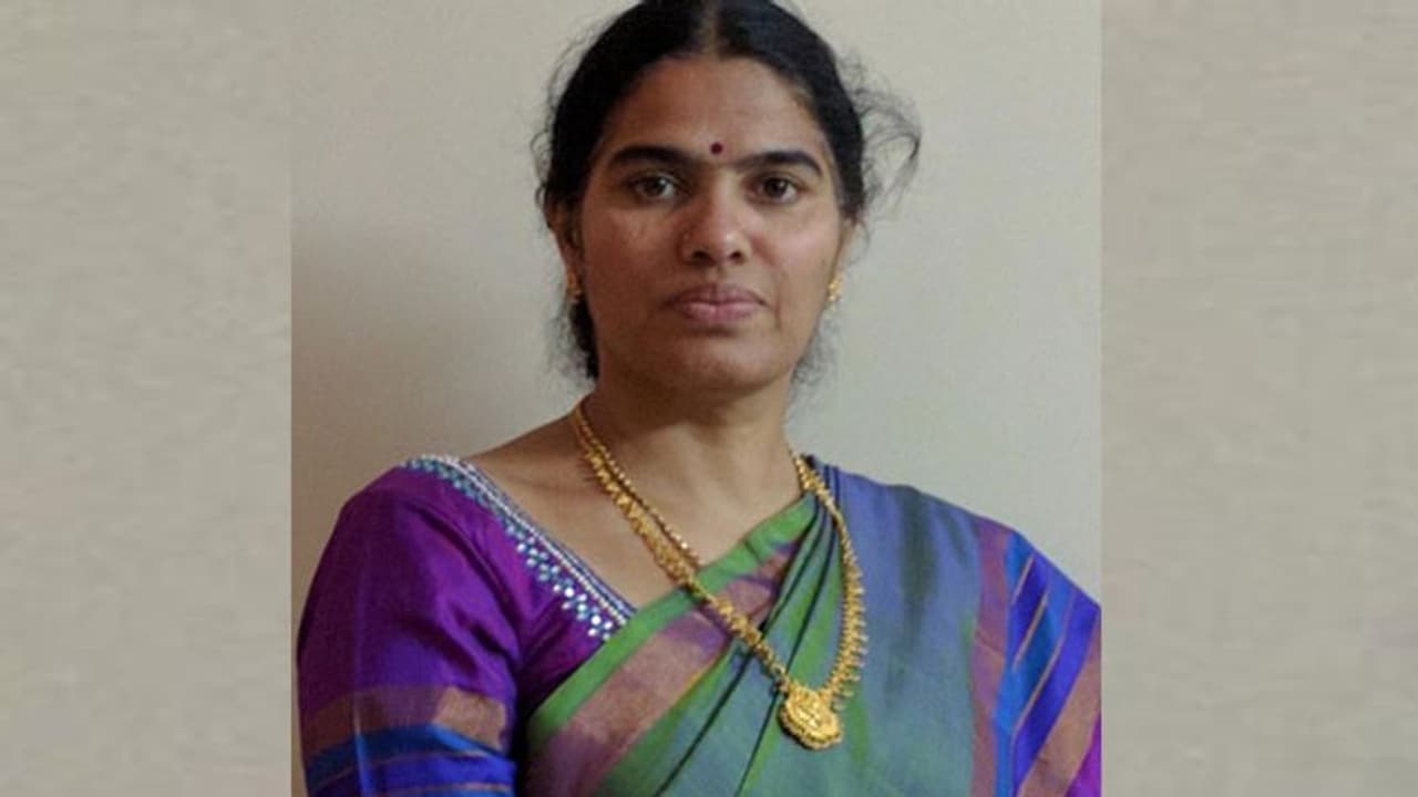 కొండపల్లి నీహారిణి తెలుగు కవిత: ఆకస్మికంగా కొండపల్లి నీహారిణి తెలుగు కవిత: ఆకస్మికంగా