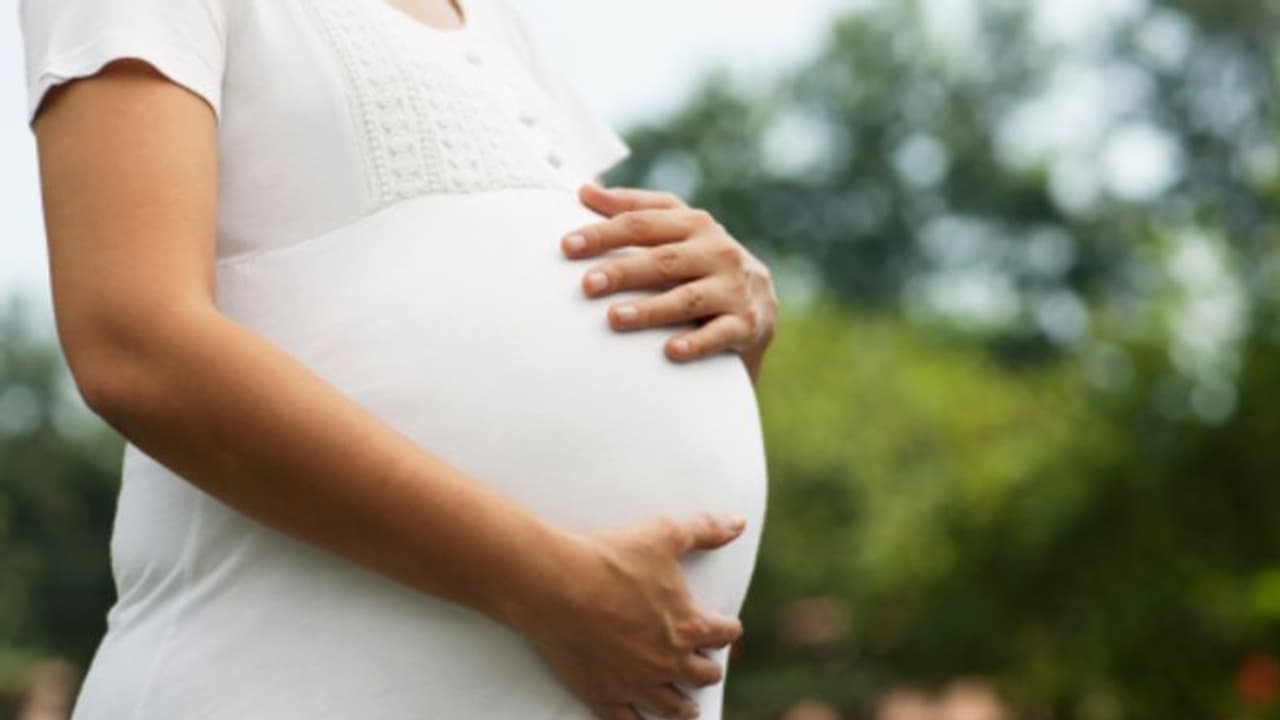 'ಗರ್ಭಿಣಿಯರಿಗೆ ಸರ್ಕಾರದಿಂದ 5000 ರು. ಸಹಾಯ ಧನ' 'ಗರ್ಭಿಣಿಯರಿಗೆ ಸರ್ಕಾರದಿಂದ 5000 ರು. ಸಹಾಯ ಧನ'