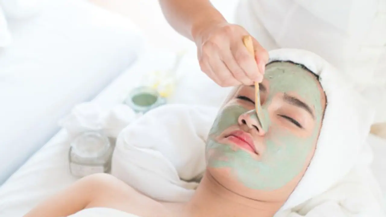 ফেশিয়াল করার আগে এই পাঁচটি বিষয় অবশ্যই মাথায় রাখুন ফেশিয়াল করার আগে এই পাঁচটি বিষয় অবশ্যই মাথায় রাখুন