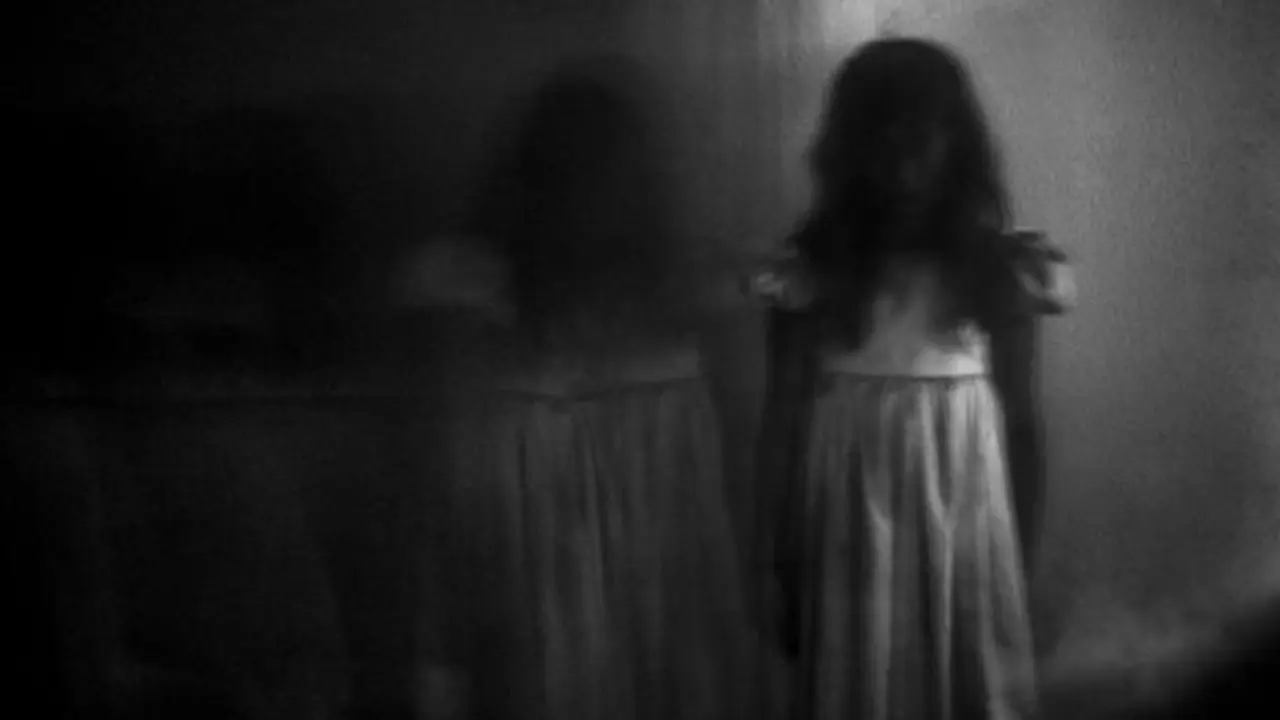 ದೆವ್ವ ಇರುವಿಕೆ ತೋರಿಸಿದ್ರೆ 50 ಸಾವಿರ ರೂ. ಬಹುಮಾನ! ದೆವ್ವ ಇರುವಿಕೆ ತೋರಿಸಿದ್ರೆ 50 ಸಾವಿರ ರೂ. ಬಹುಮಾನ!