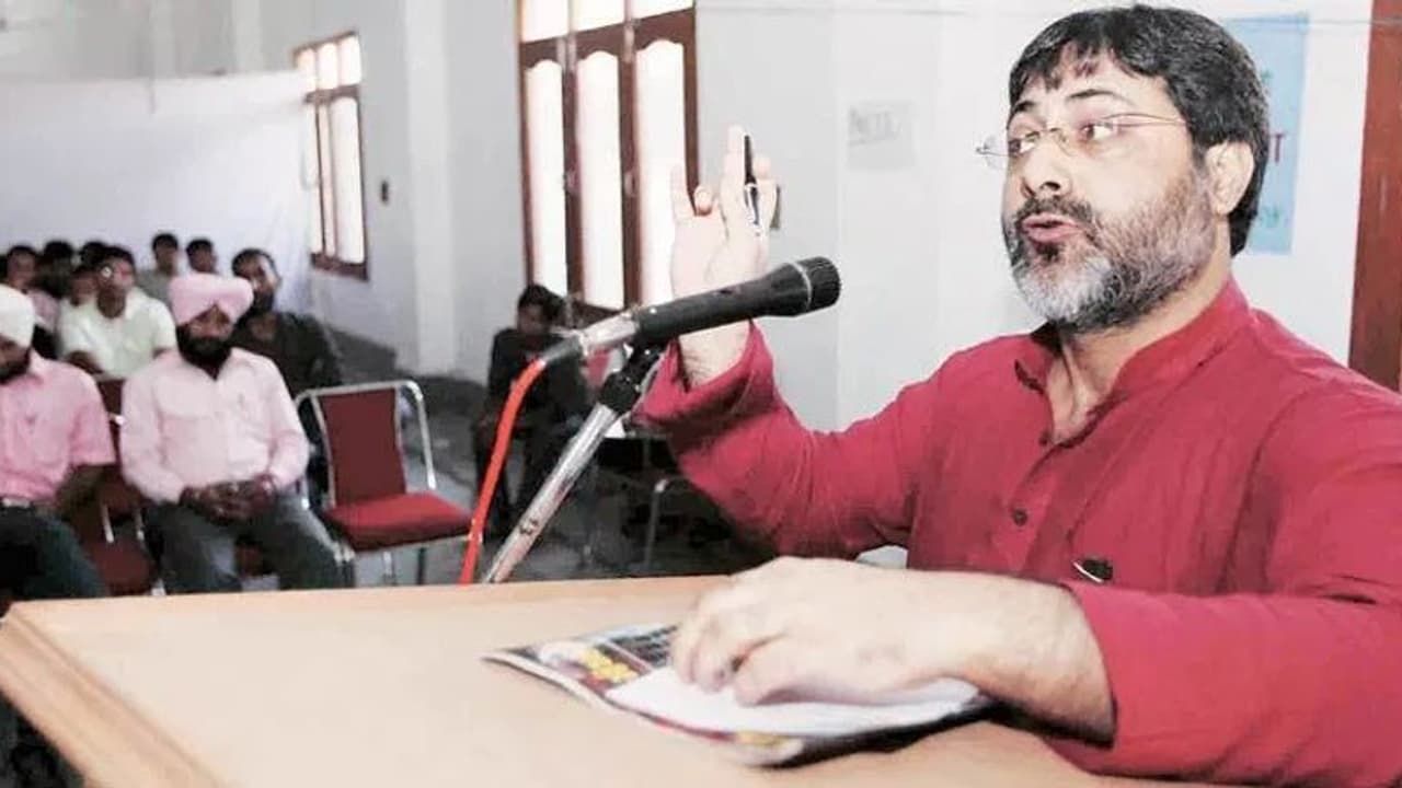 പാര്ലമെന്റ് ആക്രമണക്കേസില് കുറ്റവിമുക്തനാക്കപ്പെട്ട എസ്എആര് ഗിലാനി അന്തരിച്ചു പാര്ലമെന്റ് ആക്രമണക്കേസില് കുറ്റവിമുക്തനാക്കപ്പെട്ട എസ്എആര് ഗിലാനി അന്തരിച്ചു