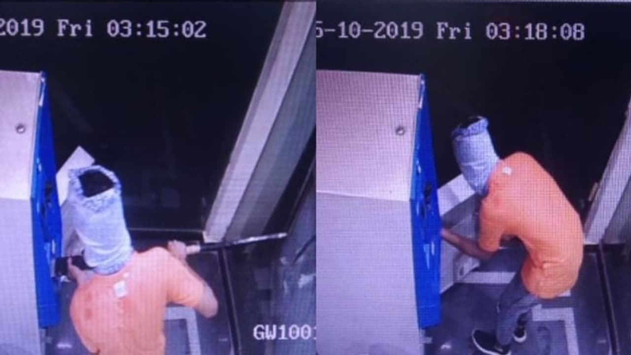 കിഴക്കമ്പലത്ത് എടിഎമ്മില്‍ കവര്‍ച്ചാശ്രമം; സിസിടിവിയില്‍ കണ്ട് പൊലീസെത്തും മുന്‍പ് മോഷ്ടാവ് രക്ഷപ്പെട്ടു