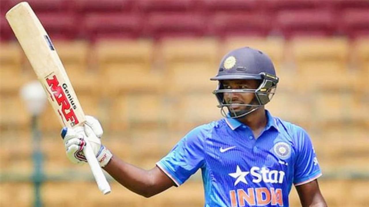 सेमसन के सेलेक्शन से गंभीर खुश, ट्वीट कर बोले मौके का पूरी फायदा उठाना संजू सेमसन के सेलेक्शन से गंभीर खुश, ट्वीट कर बोले मौके का पूरी फायदा उठाना संजू