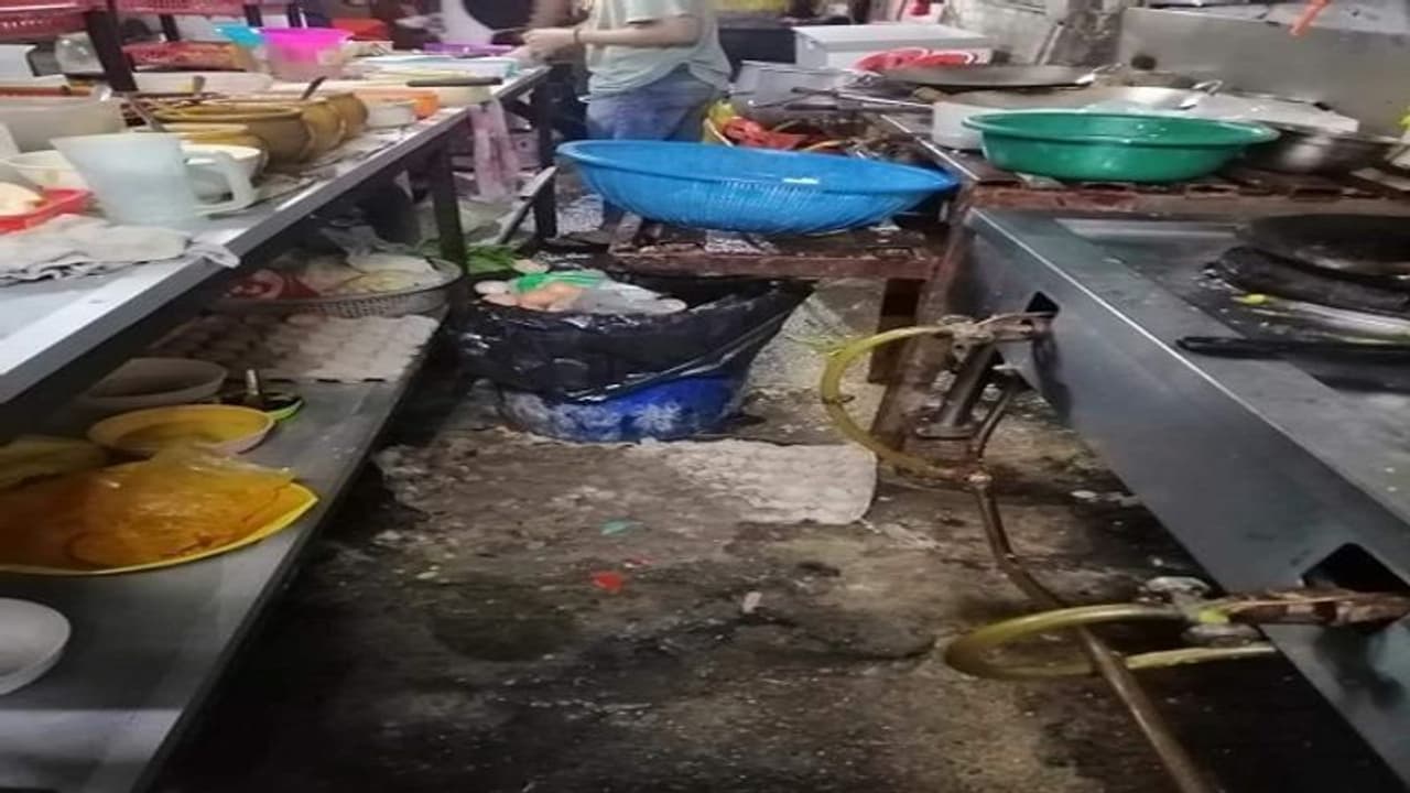 बाहर से आलीशान दिखता था होटल, लेकिन किचन देख आ जाएगी उल्टी बाहर से आलीशान दिखता था होटल, लेकिन किचन देख आ जाएगी उल्टी