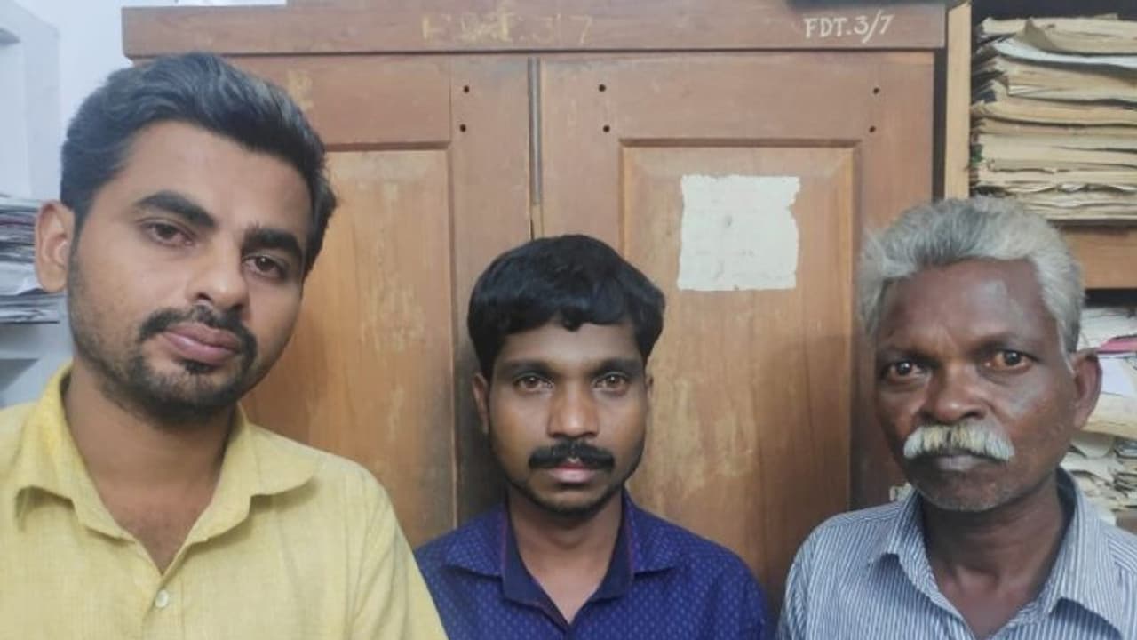 വയനാട്ടില് വന്യജീവി വേട്ട തുടര്ക്കഥ; ആമകളെ വേട്ടയാടിയ കേസില് മൂന്ന് പേര് അറസ്റ്റില് വയനാട്ടില് വന്യജീവി വേട്ട തുടര്ക്കഥ; ആമകളെ വേട്ടയാടിയ കേസില് മൂന്ന് പേര് അറസ്റ്റില്