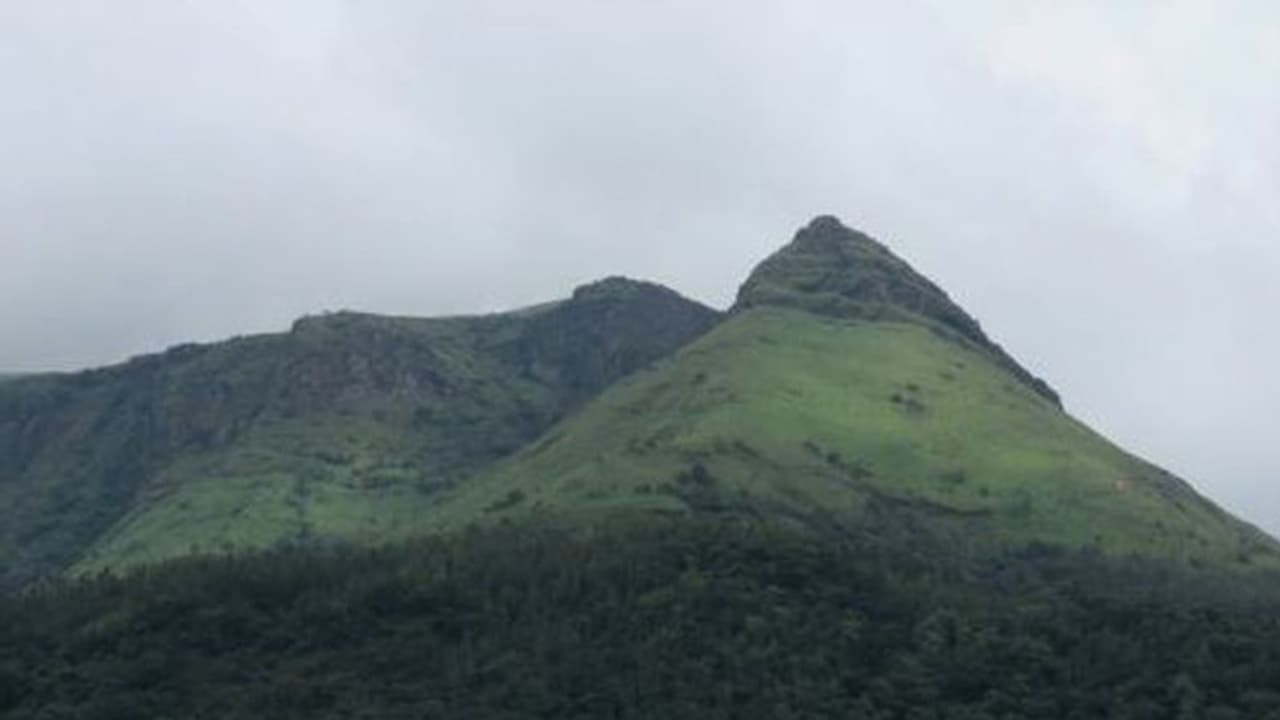 ‘ರಾತ್ರಿ ಹೊತ್ತಲ್ಲಿ ದೇವಿರಮ್ಮ ಬೆಟ್ಟ ಏರಬೇಡಿ’