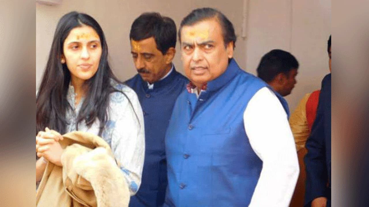 ആമസോണും ഫ്ലിപ്പ്കാര്ട്ടും പേടിക്കണം, അംബാനി വരുന്നു ഇ കൊമേഴ്സിലേക്ക്, മാതൃകയാക്കുന്നത് ചൈനീസ് ഭീമനെ ആമസോണും ഫ്ലിപ്പ്കാര്ട്ടും പേടിക്കണം, അംബാനി വരുന്നു ഇ കൊമേഴ്സിലേക്ക്, മാതൃകയാക്കുന്നത് ചൈനീസ് ഭീമനെ